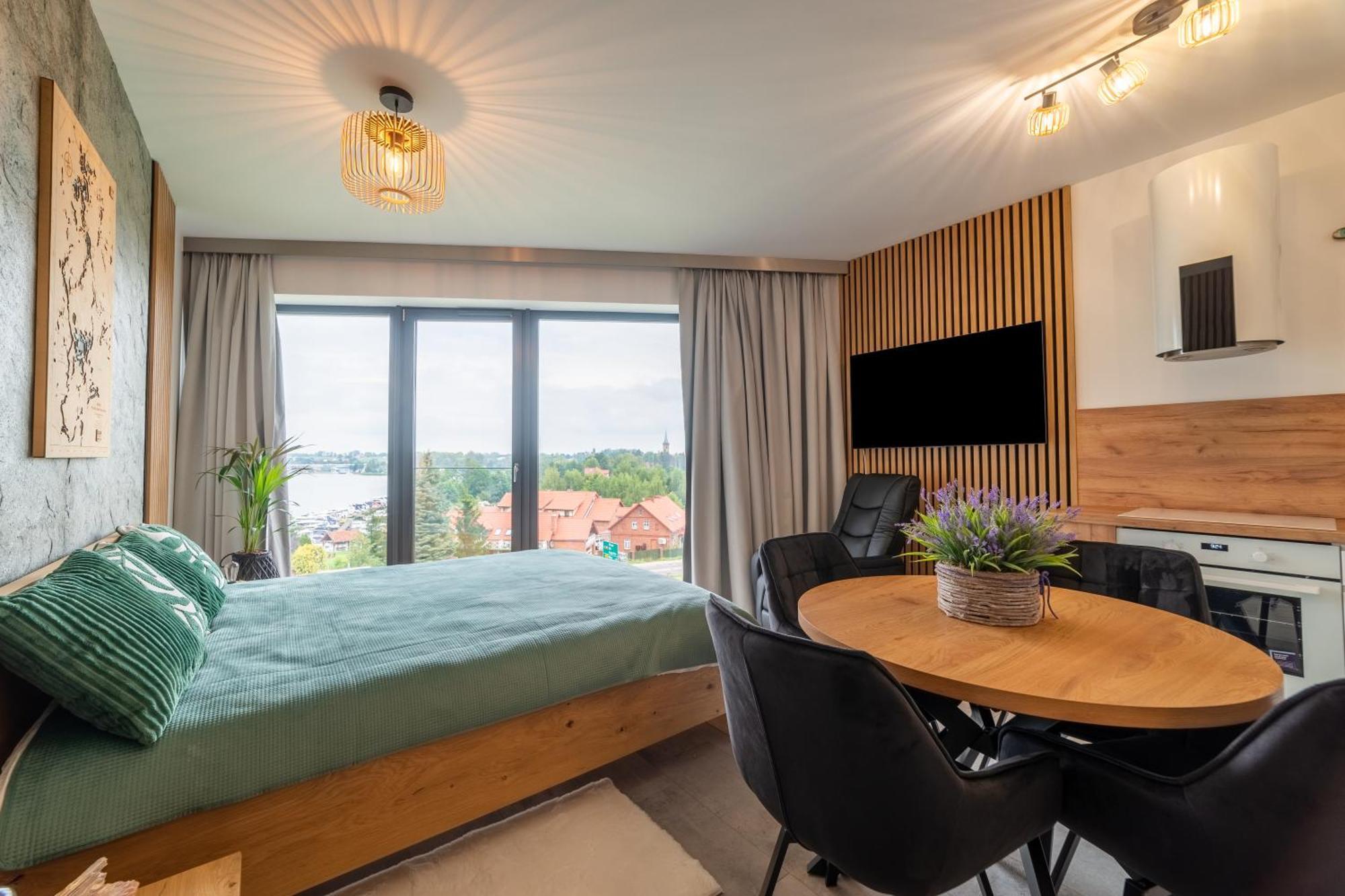 Blue Horizon Apartment *